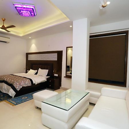 Vrindavan Guest House ニューデリー エクステリア 写真