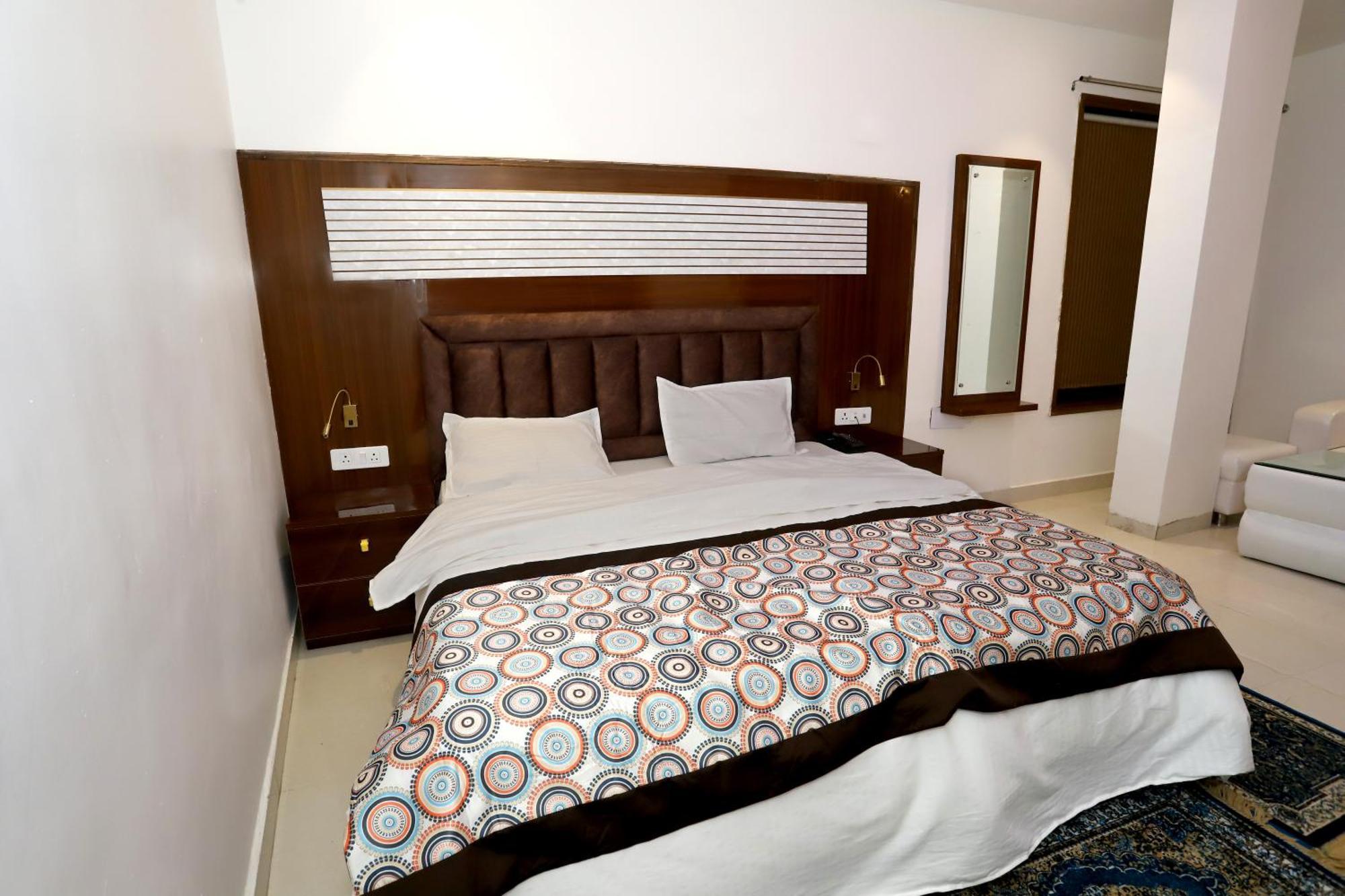 Vrindavan Guest House ニューデリー エクステリア 写真